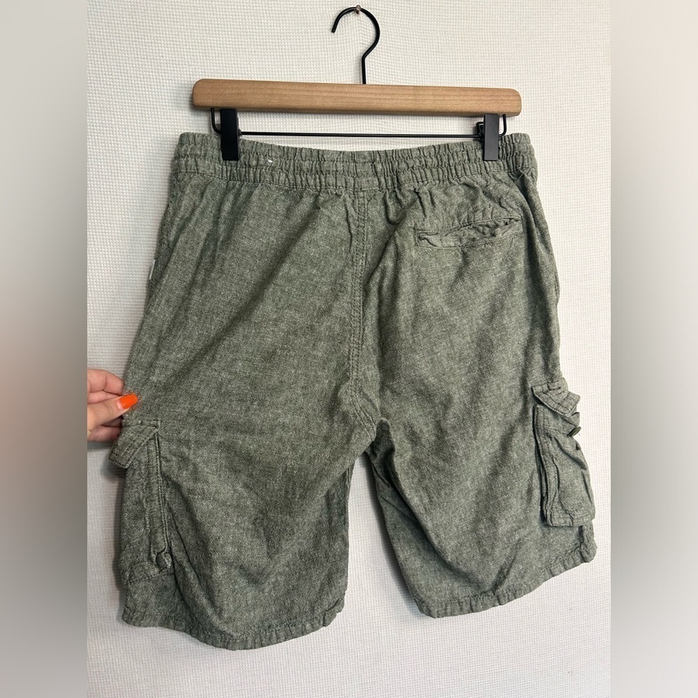 Men’s onia linen blend shorts - Picture 6 of 7